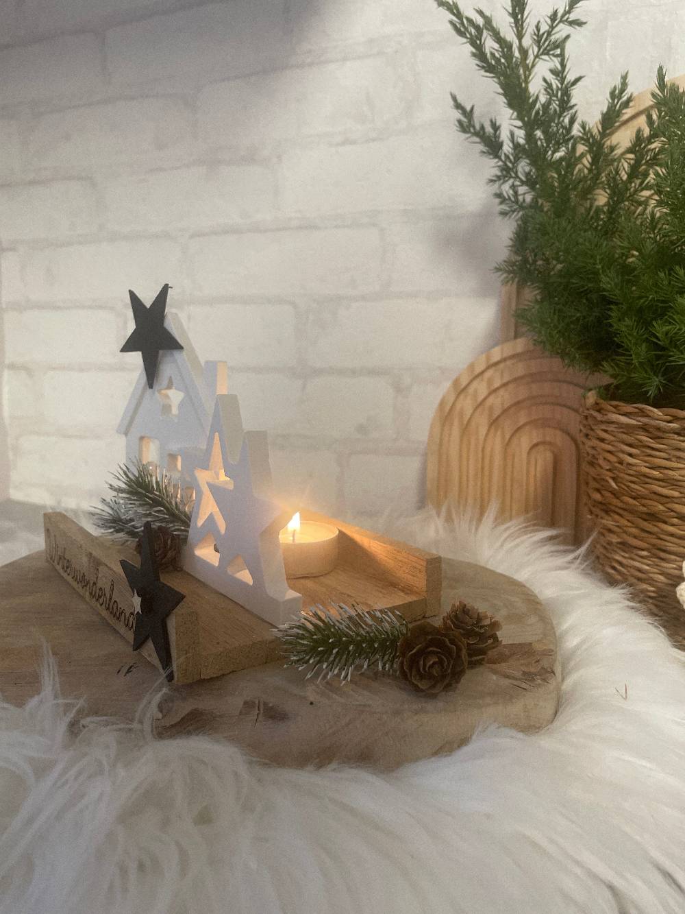 KB Socken Lichthaus, Weihnachtsdeko, Advent, Teelichthalter, Windlicht, Stern, Haus, Skandi, Weihnachten, Wohnzimmer Deko, Holzdeko Wohnzimmer Valentinstagsangebot