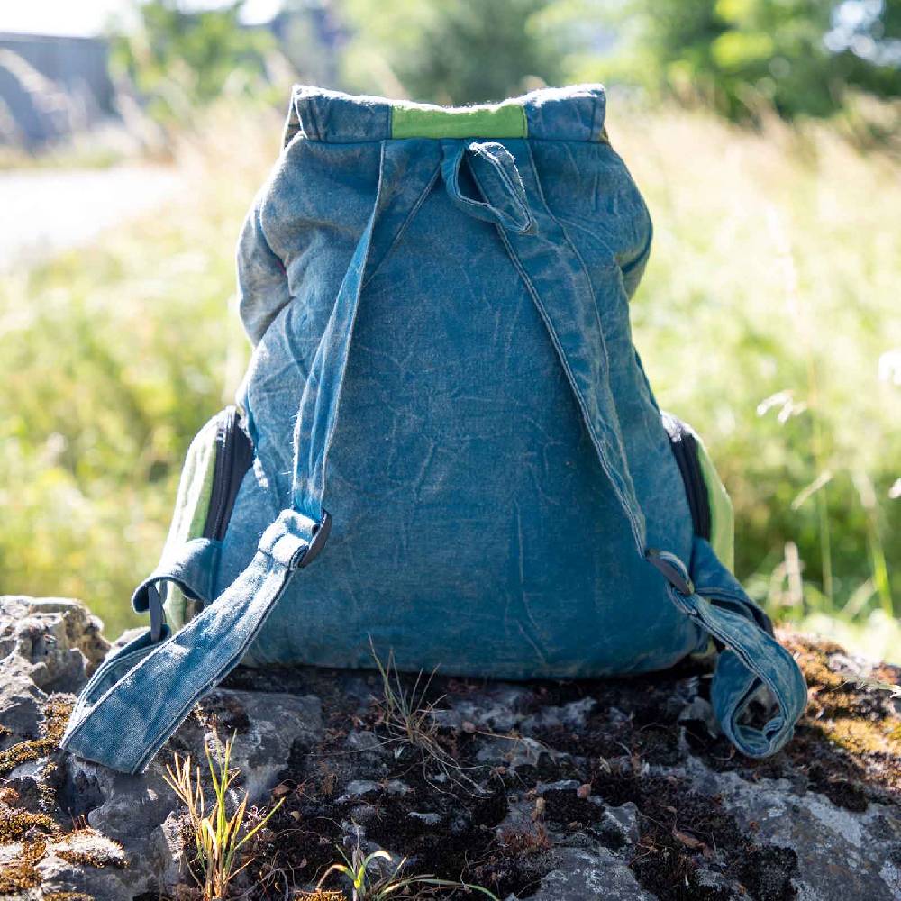 Kunst Und Magie Kunst und Magie Bunter Hippie Rucksack "No Waist" Stonewashed Nepal Fair M zollfrei
