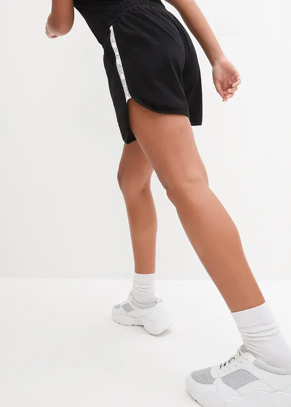 bpc bonprix collection Sport-Shorts mit Kontraststreifen Sonderangebot