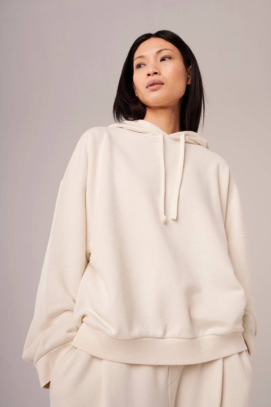 Liv Bergen Hoodie Come in offwhite Nur noch ein Tag übrig