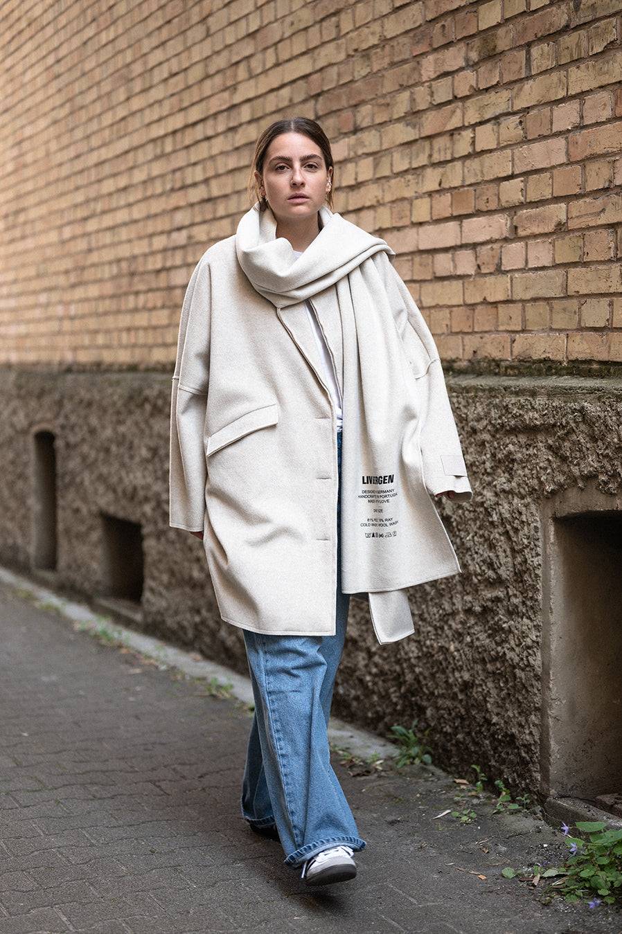 Liv Bergen Oversized Mantel in sand Online Outlet
