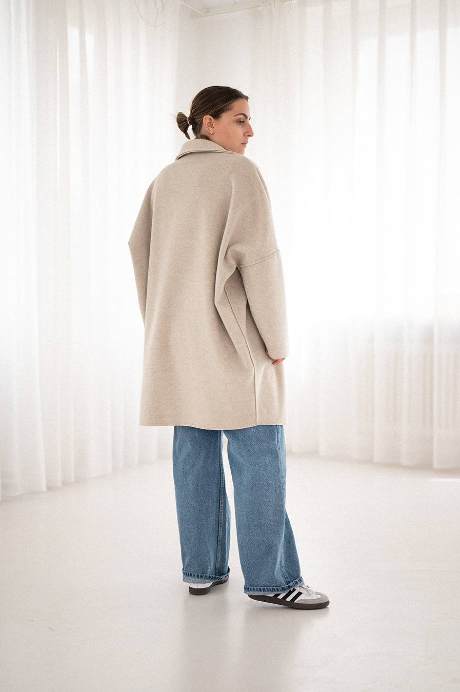 Liv Bergen Oversized Mantel in sand Online Outlet