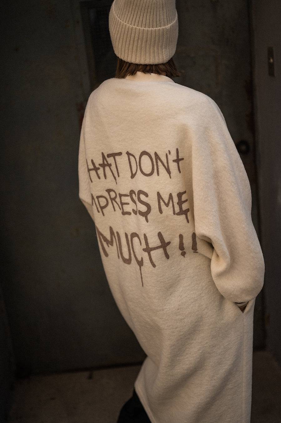Liv Bergen Mantel "THAT DON'T IMPRESS ME MUCH" in creme Kauf eins, bekomm eins gratis