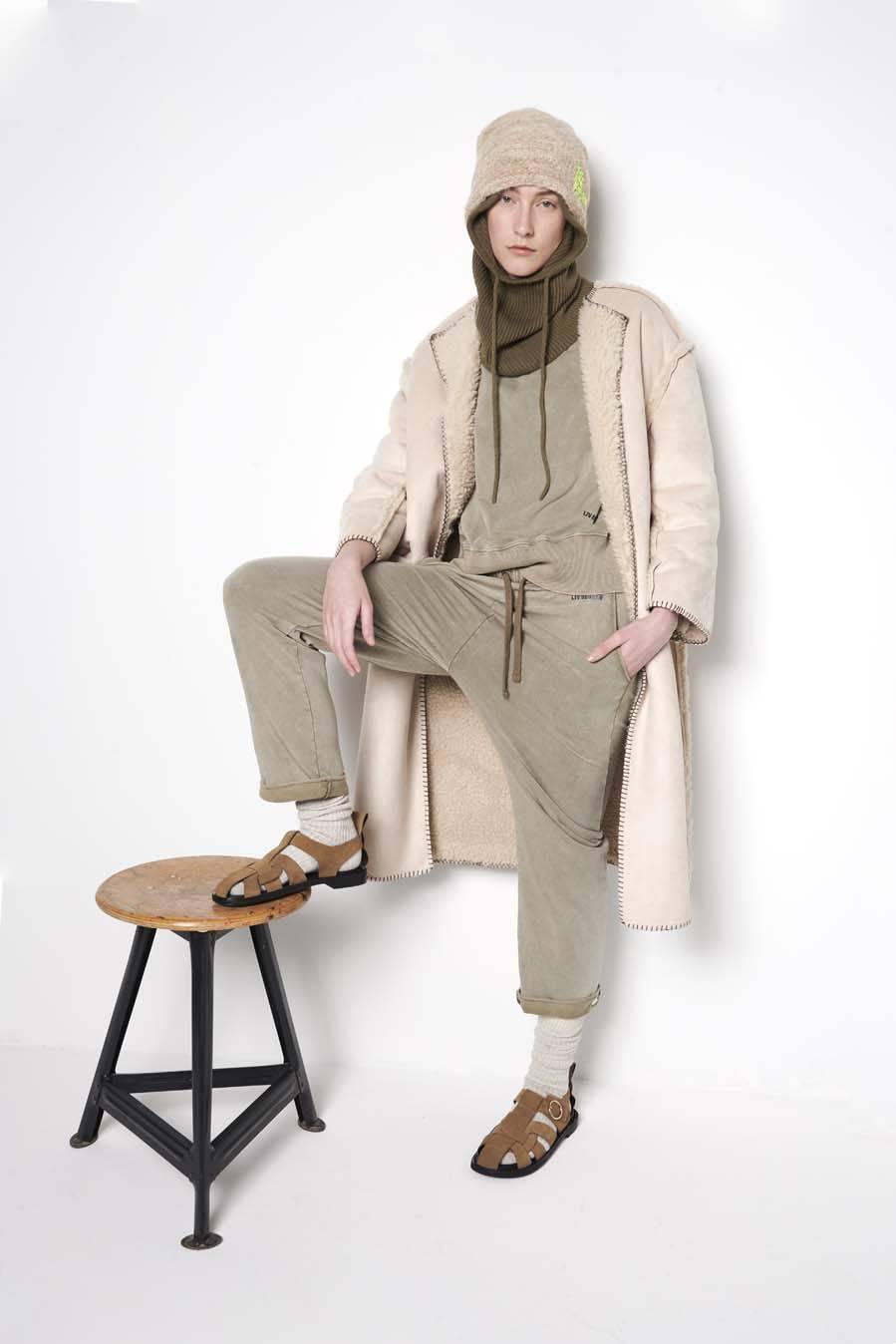 Liv Bergen Mantel knitted in nature VIP-Rabatte