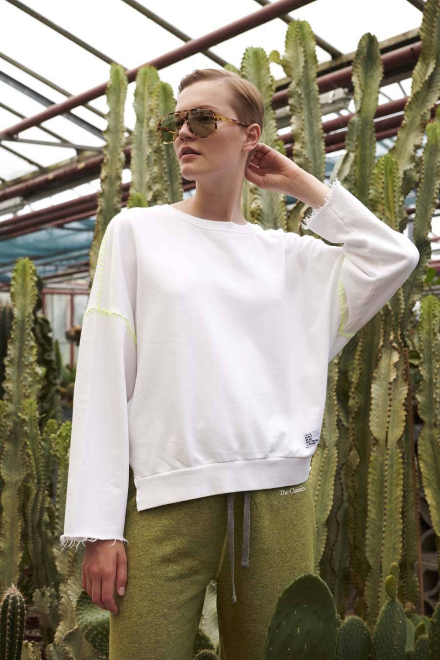 Liv Bergen Sweater "100% Organic Cotton" handstitched in optic white Online Outlet