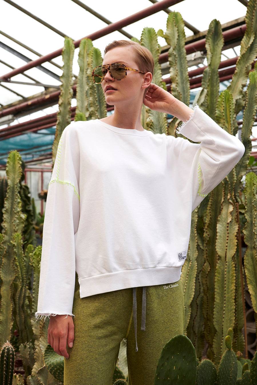 Liv Bergen Sweater "100% Organic Cotton" handstitched in emerald Zeitlich begrenztes Angebot