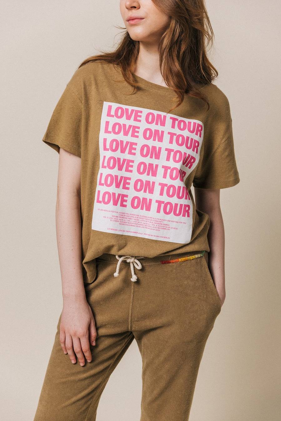 Liv Bergen T-Shirt LOVE ON TOUR in hazelnut Bis zu 60% Rabatt