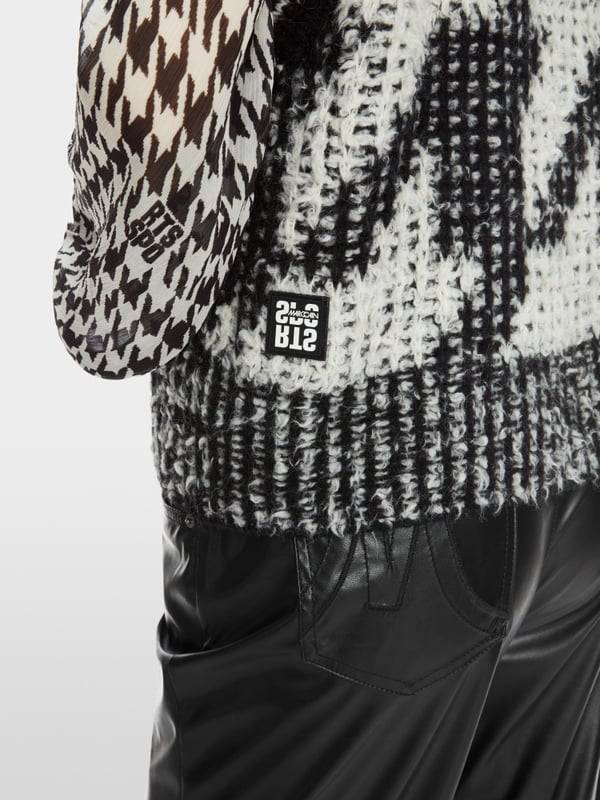 Marc Cain Chickcheck-Pullunder Knitted in Germany Große Rabatte