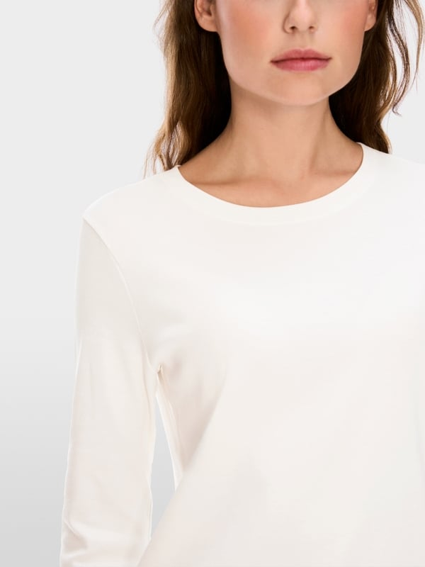 Marc Cain Figurnahes T-Shirt JETZT KAUFEN