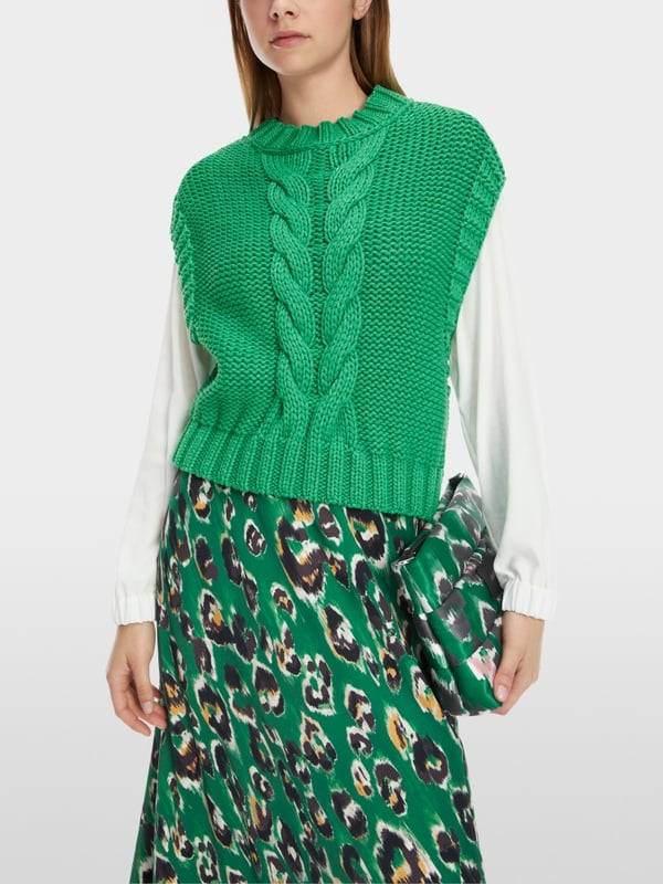 Marc Cain Knitted in Germany Pullunder mit Zopf zollfrei