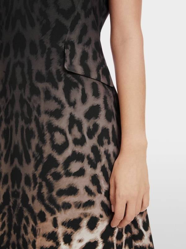 Marc Cain Kurzärmliges Leo-Kleid Valentinstagsangebot
