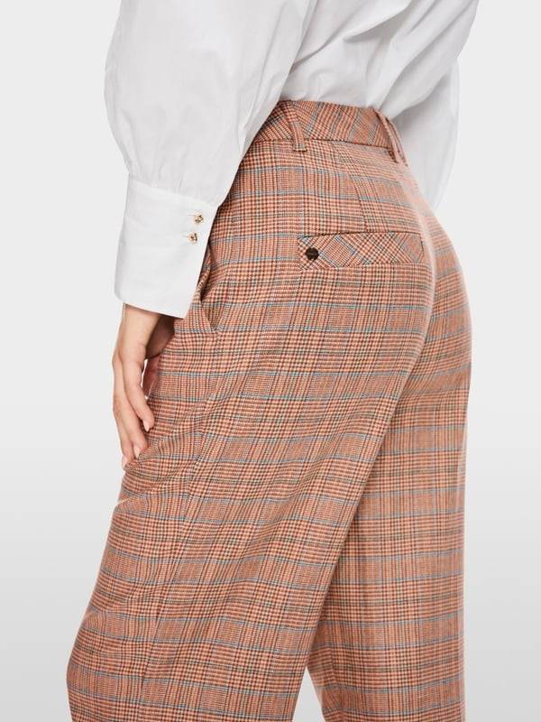 Marc Cain Model WUKARI mit Mini-Pepita-Muster Meist gekauft