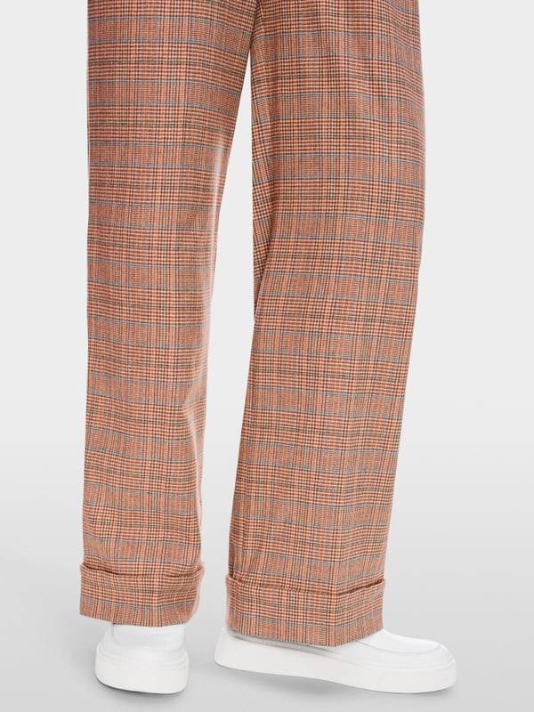Marc Cain Model WUKARI mit Mini-Pepita-Muster Meist gekauft