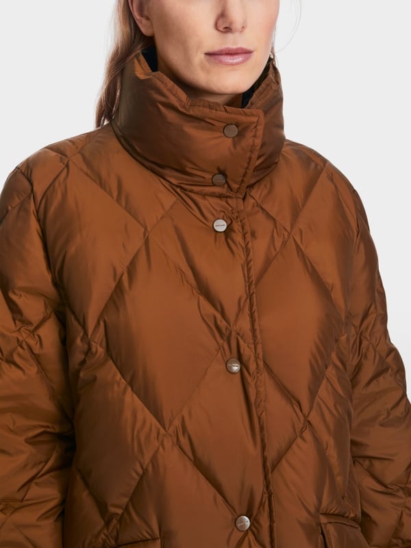 Marc Cain Steppmantel mit floralem Muster Flash Sale