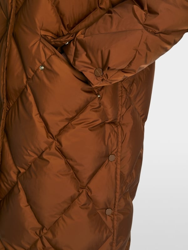 Marc Cain Steppmantel mit floralem Muster Flash Sale