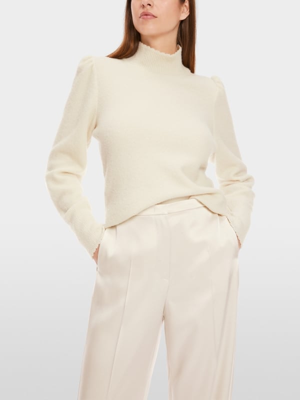 Marc Cain Körpernaher Sweater Knitted in Germany Großer Ausverkauf