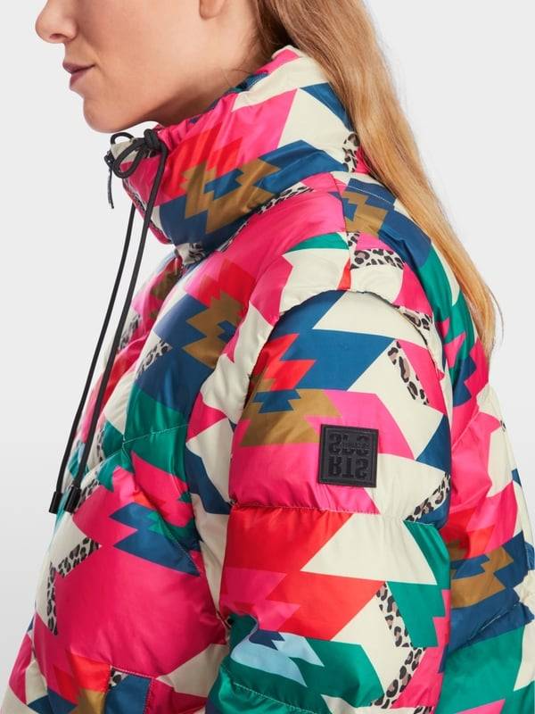 Marc Cain Daunenjacke mit Print "Rethink Together" Fabrikpreis
