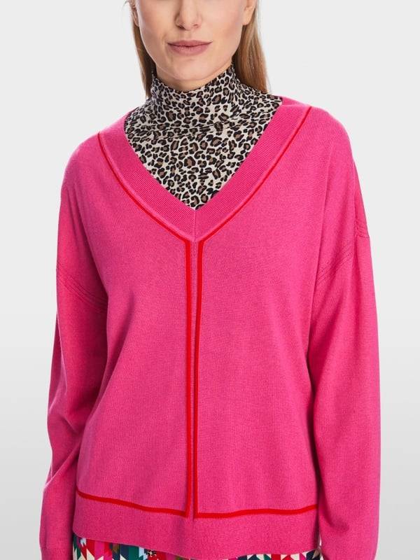 Marc Cain Sweater mit V-Neck - "Rethink Together" Top Angebot