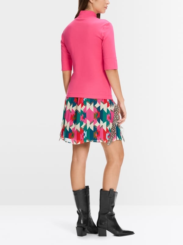 Marc Cain Kurzes T-Shirt mit Turtle-Neck Neueste Mode
