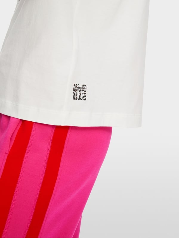 Marc Cain Baumwoll-T-Shirt mit Lama-Gang-Motiv Große Rabatte