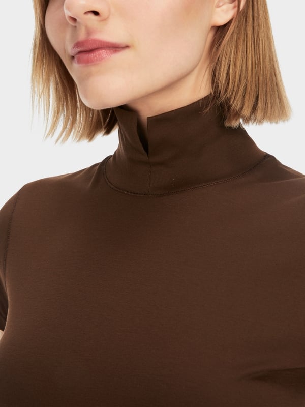 Marc Cain T-Shirt mit geschlitztem Mock-Neck Angebote