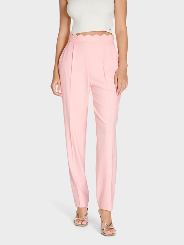 Marc Cain Modell SANAA mit gewelltem Bundabschluss im Angebot