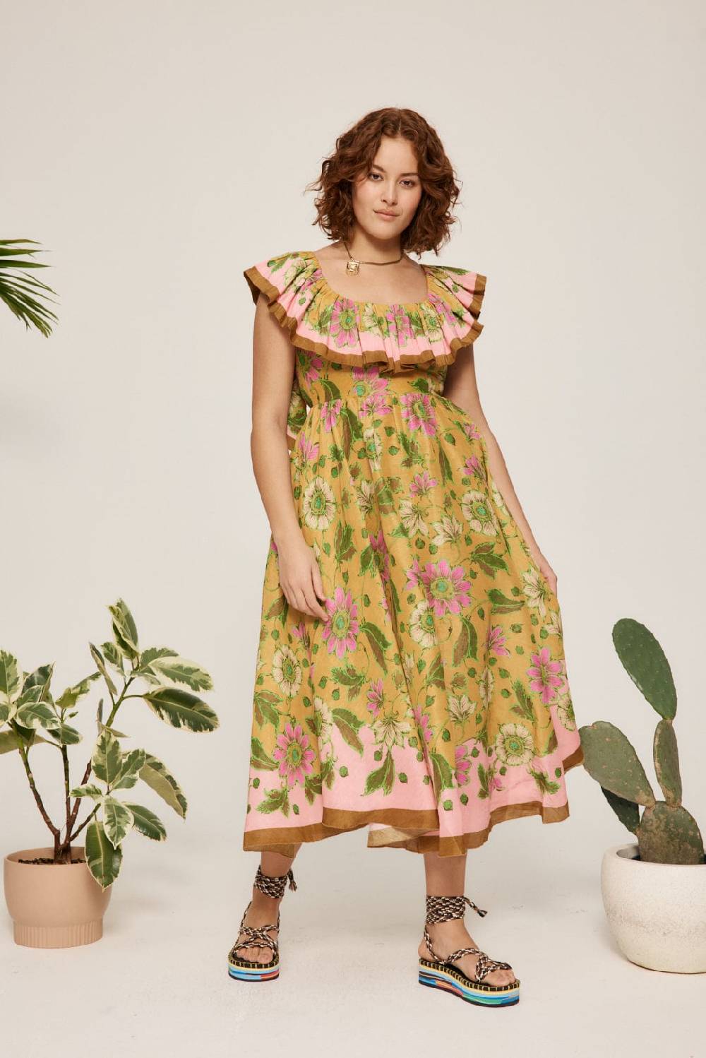 NEUHEITEN Winnie Kleid mit Rüschen Schlussverkauf