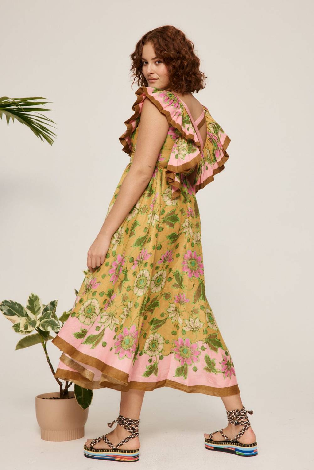 NEUHEITEN Winnie Kleid mit Rüschen Schlussverkauf