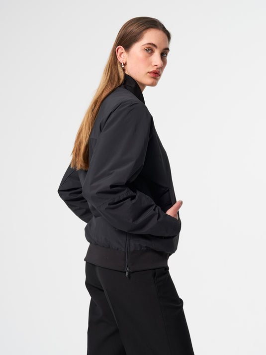 Pinqponq Light Bomber Jacket - Peat Black (Unisex) Bis zu 65% Rabatt