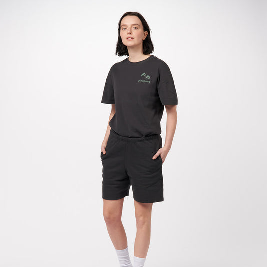 Pinqponq Sweatshort - Peat Black (Unisex) Nur noch ein Tag übrig