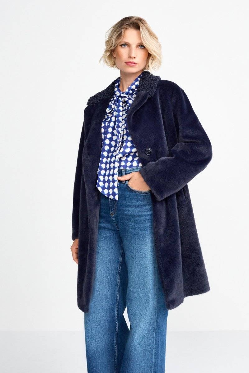 Eich & Royal Mantel aus weichem Fake Fur Fabrikladen