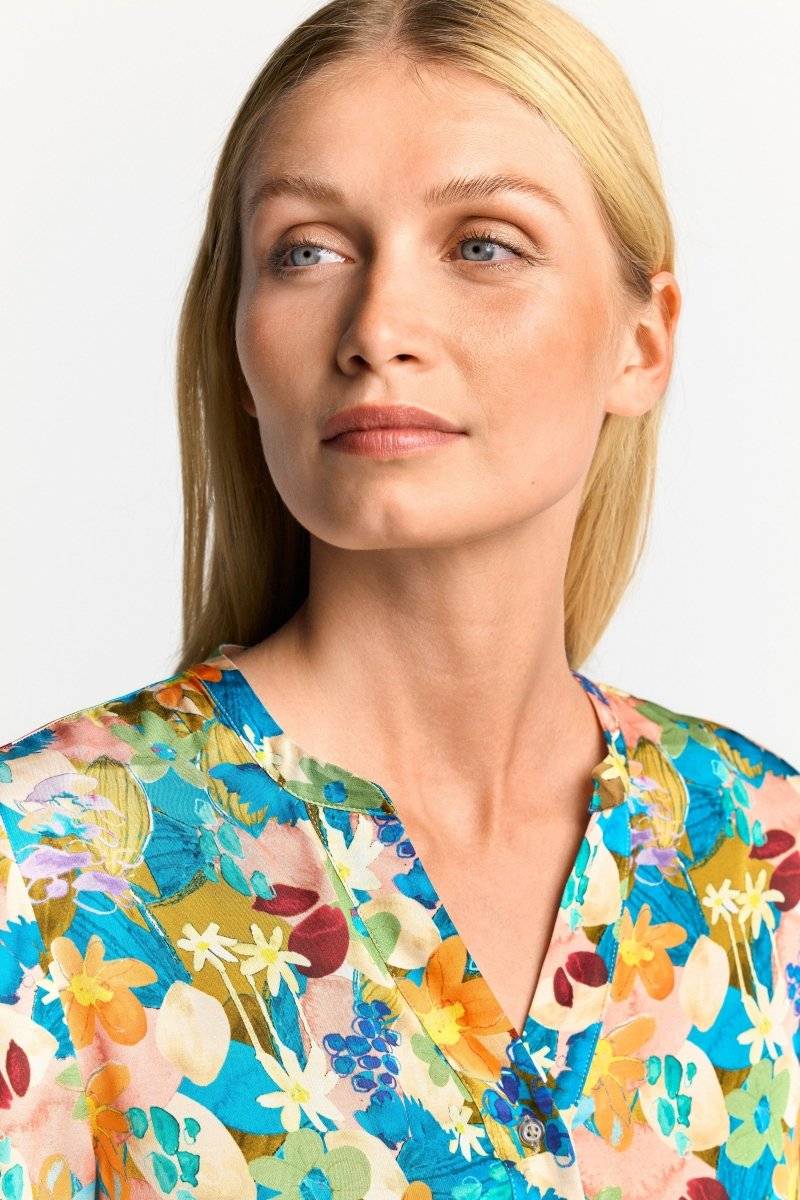 Eich & Royal V-Neck-Bluse mit Knöpfen Neueste Stile