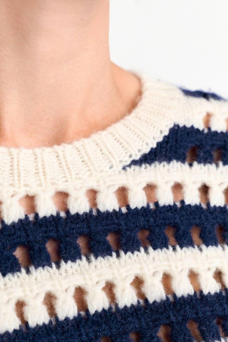 Eich & Royal Gestreifter Lochstrickpullover Zeitbegrenzte Promotion