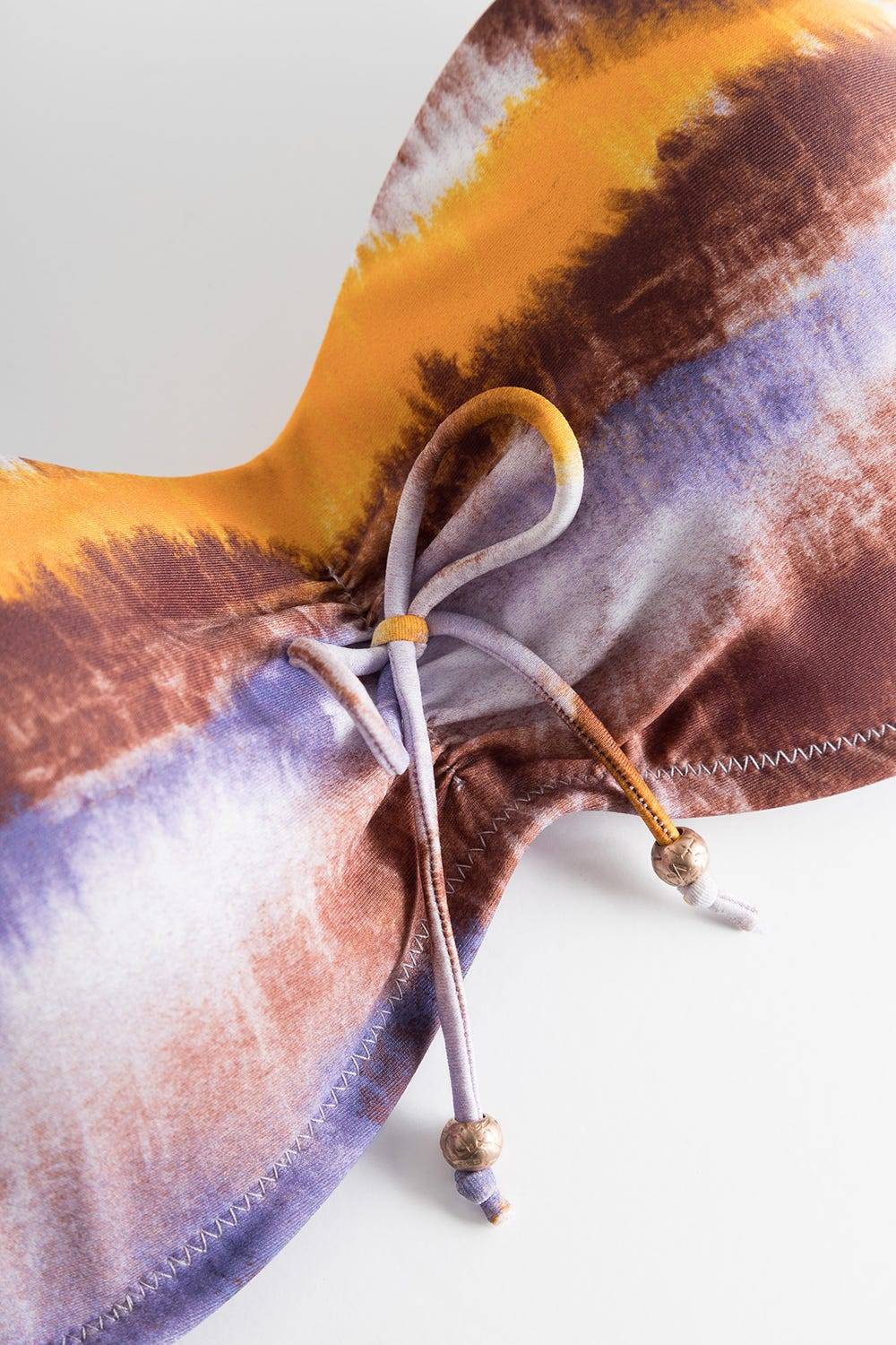 Rösch Bikini-Oberteil Bandeau im Batikdruck moderne Streifen Nur noch ein Tag übrig