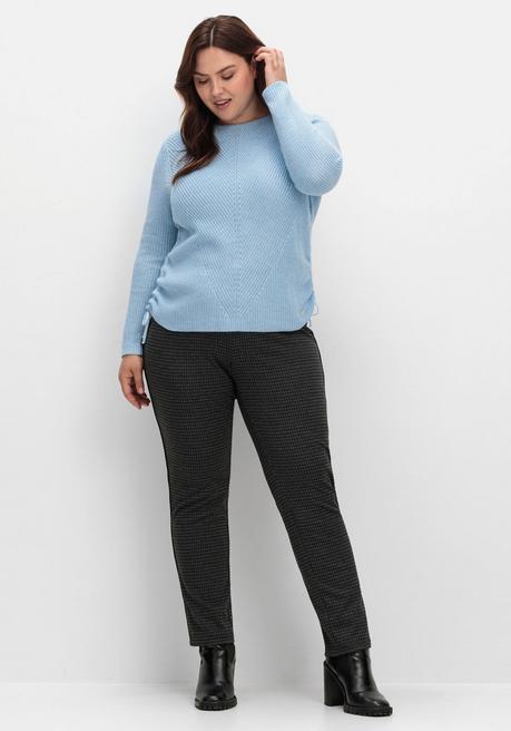 sheego Strickpullover mit Rippmuster und Raffung seitlich - eisblau sheego Auslauf