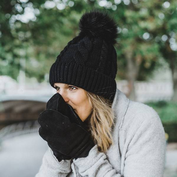 Sonia Originelli Winter Beanie Mütze Zopfmuster XL Bommel Teddyfell Speichern exportieren