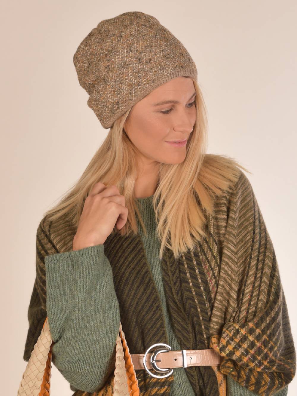 Stylebreaker Strick Beanie Mütze Dreieck Bunt mit Thermo-Fleece Kostenloser Versand