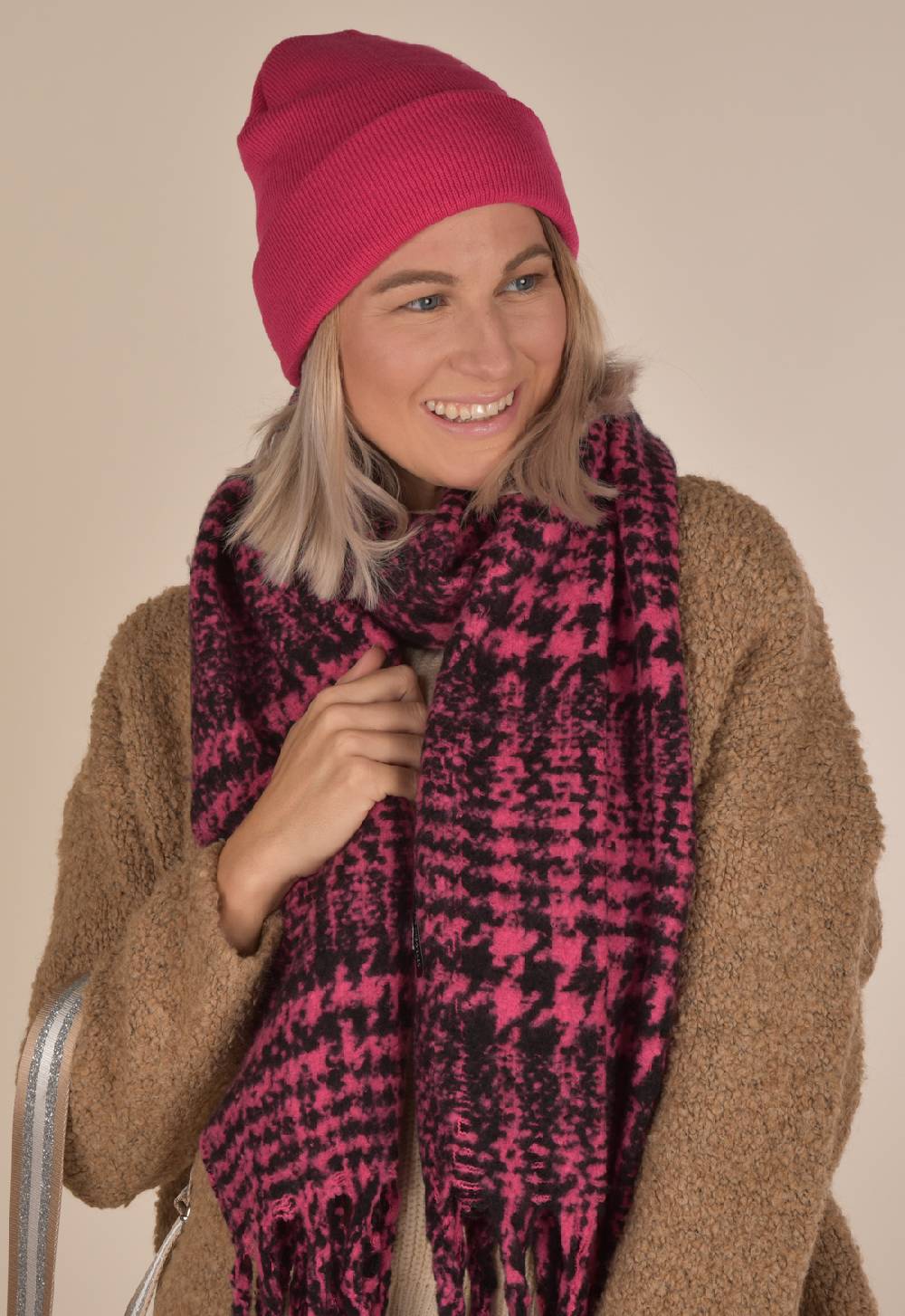 Stylebreaker Winter Strickmütze mit Krempe Bis zu 50% Rabatt