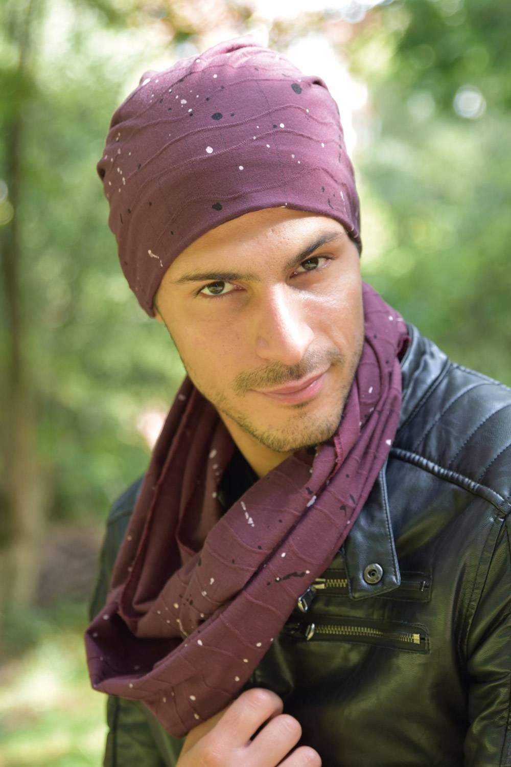 Stylebreaker Beanie Mütze mit Falten und Farbklecksen Riesige Rabatte