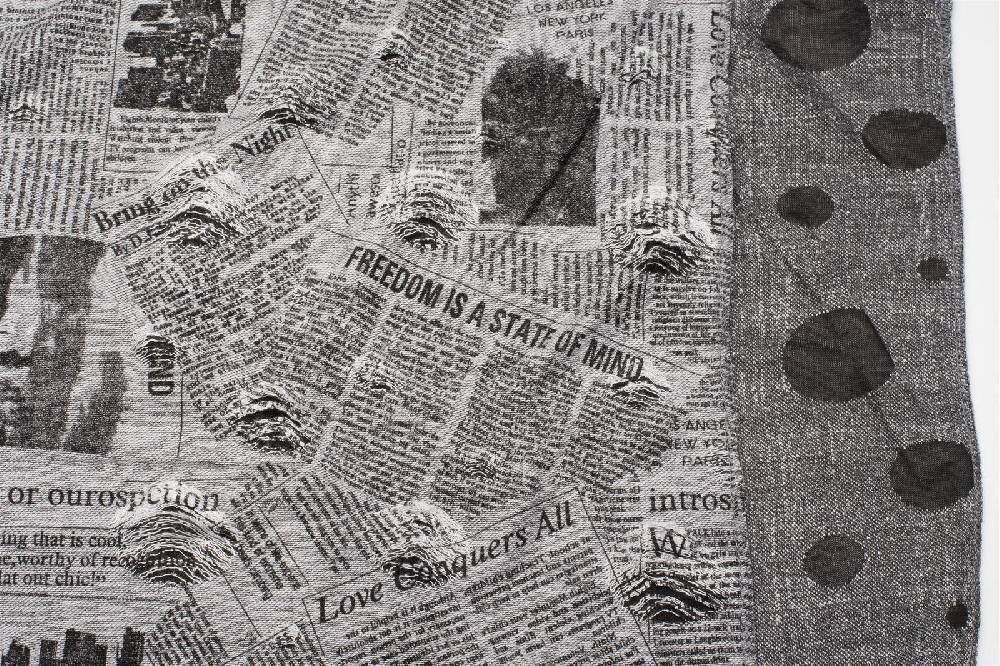 Stylebreaker Loop mit Newspaper Print Günstig kaufen