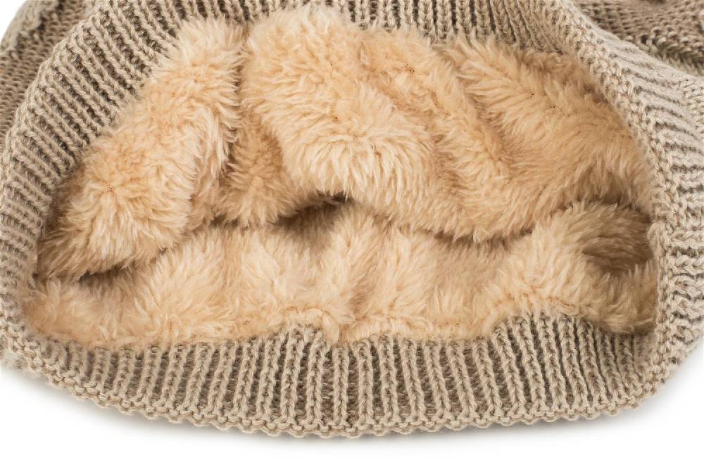 Stylebreaker Feinstrick Beanie mit Sterne Muster Neueste Mode
