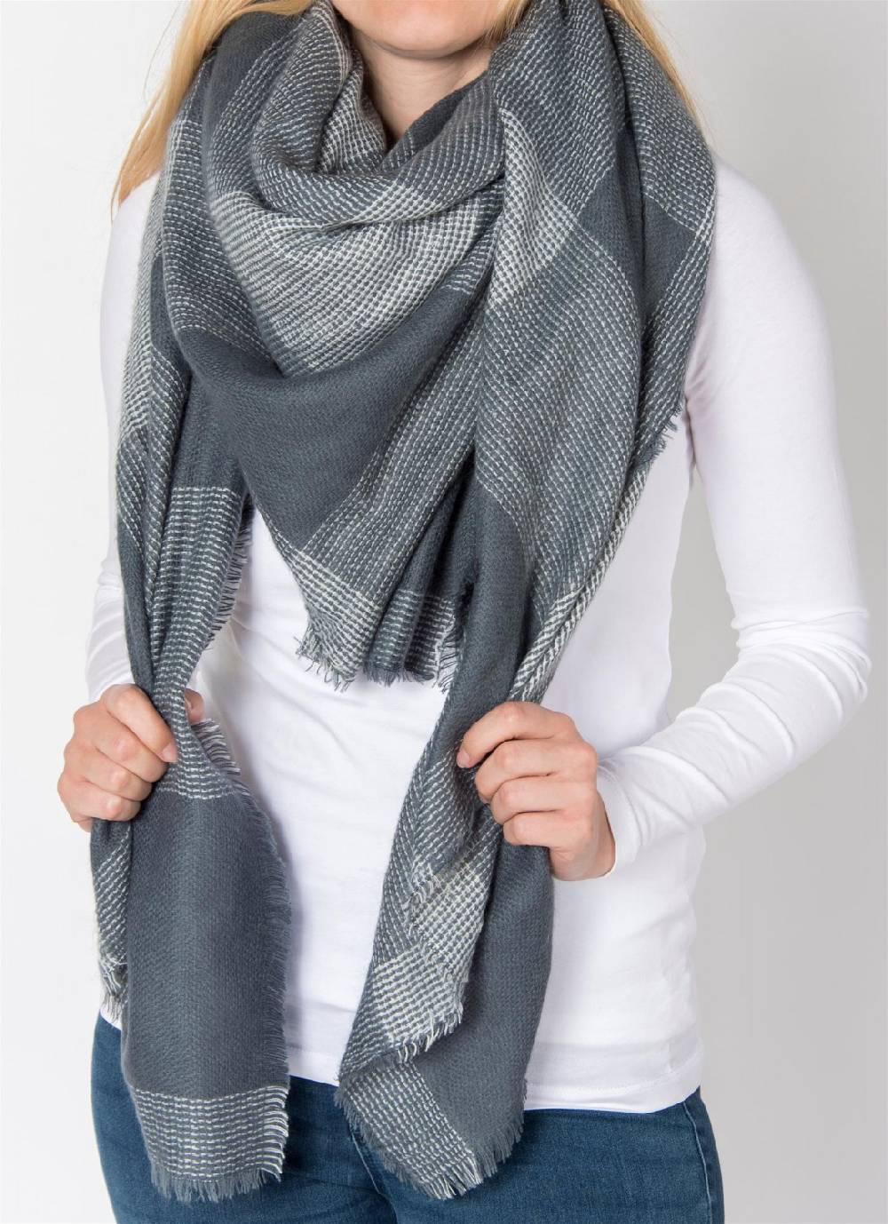 Stylebreaker XXL Deckenschal mit Plaid Karo Muster Neueste Stile