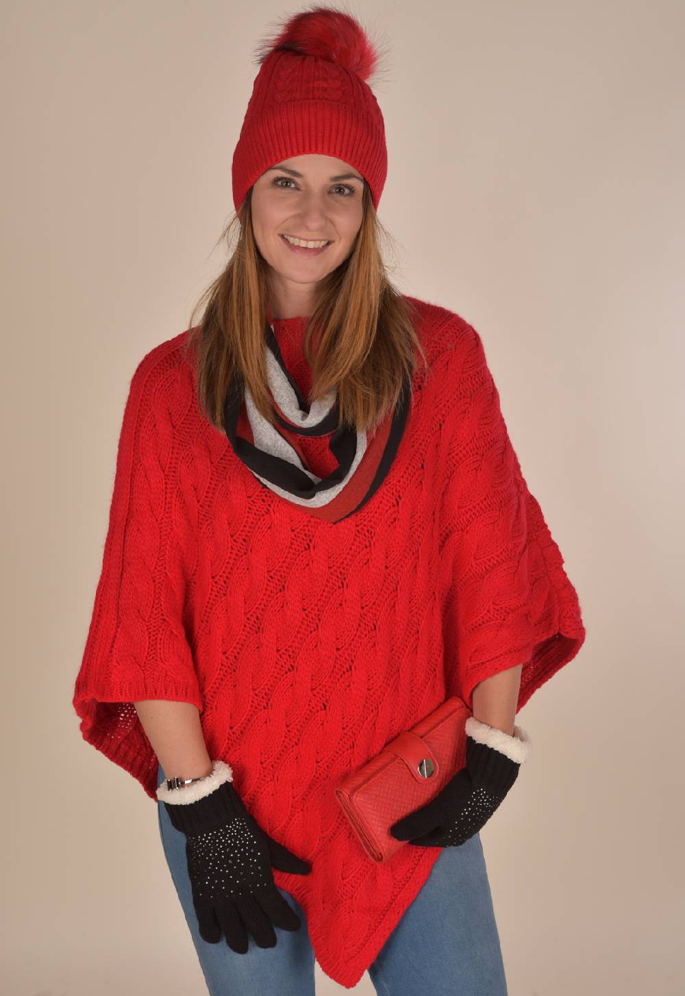 Stylebreaker Strick Poncho mit Zopfmuster Auslauf