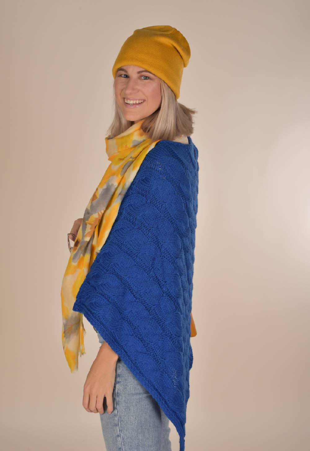 Stylebreaker Strick Poncho mit Zopfmuster Auslauf