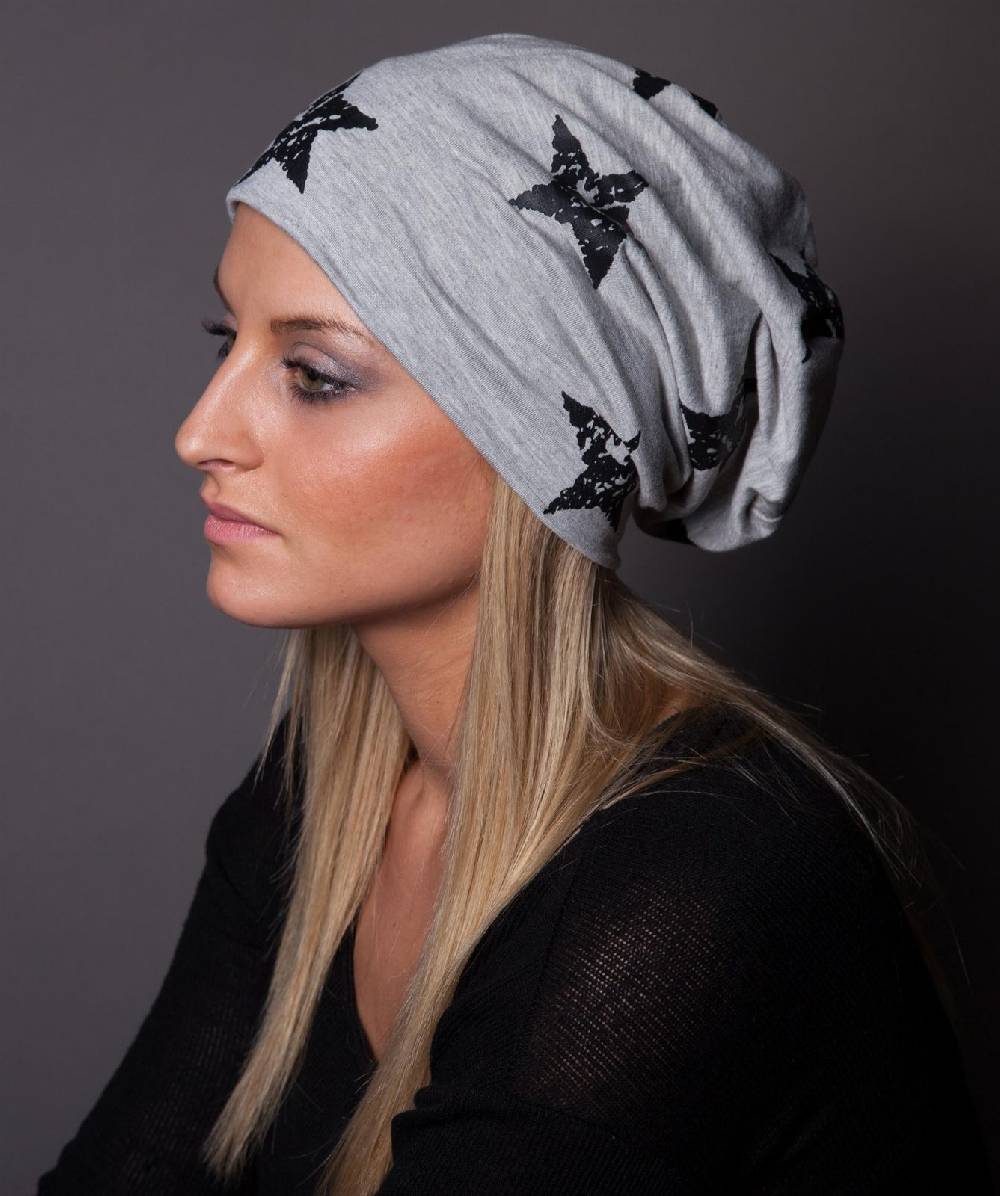 Stylebreaker Beanie mit Sterne Print im Destroyed Look Letzte 2 Tage