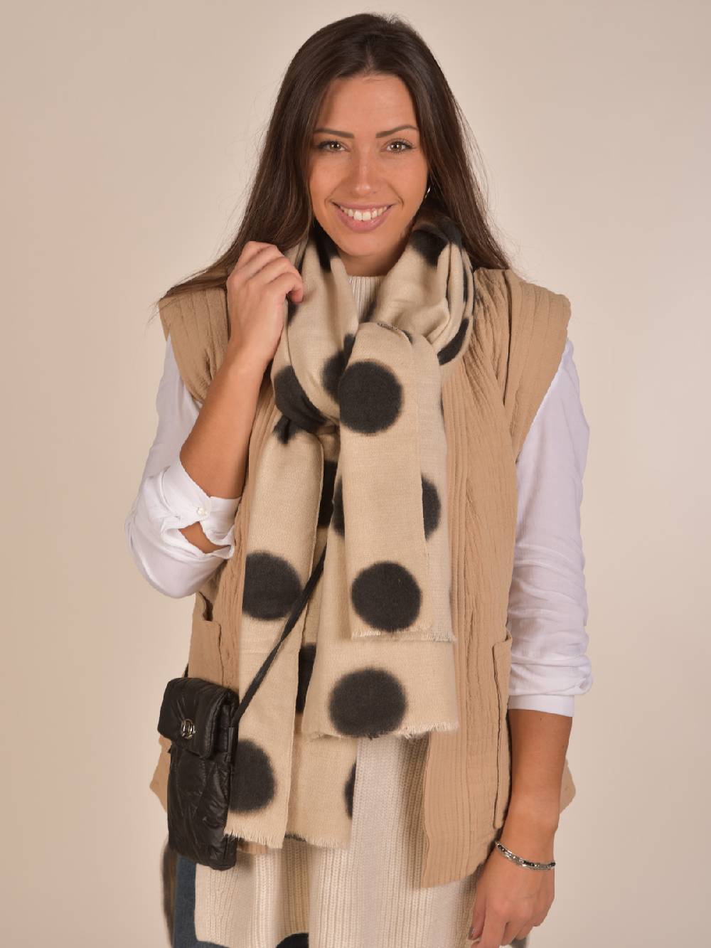 Stylebreaker Maxi Schal mit Punkte Muster Begrenzt auf 3 Tage