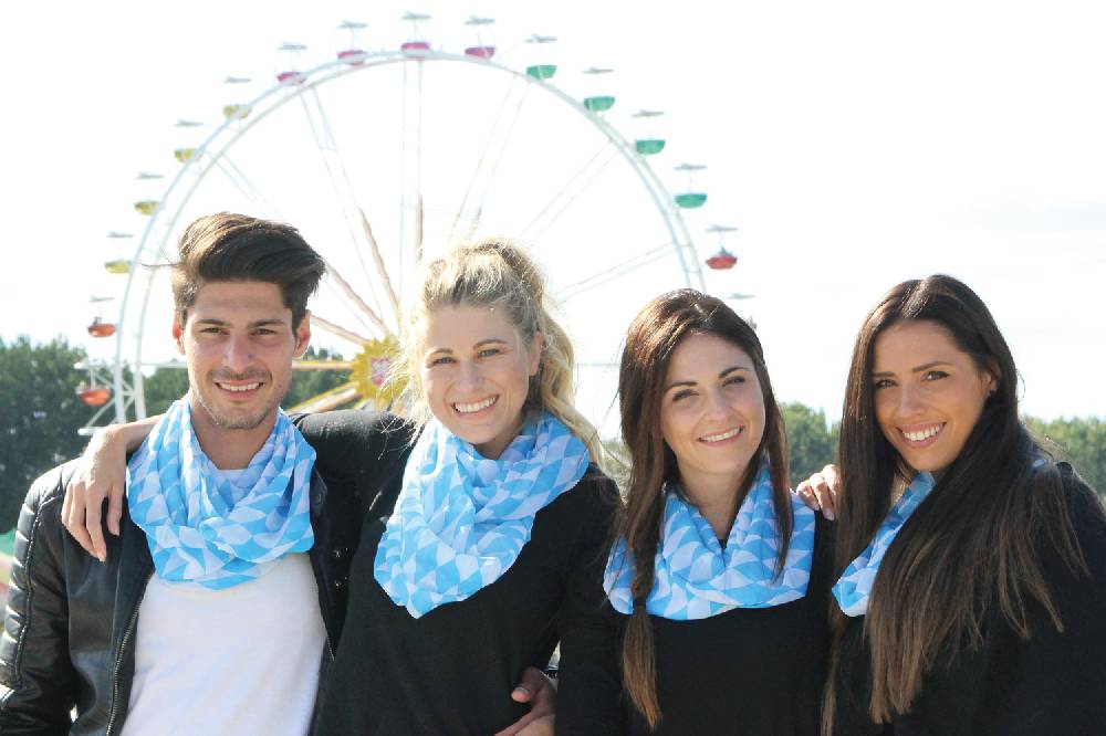 Stylebreaker Loop mit blau weißem Rauten Muster Fabrikpreis