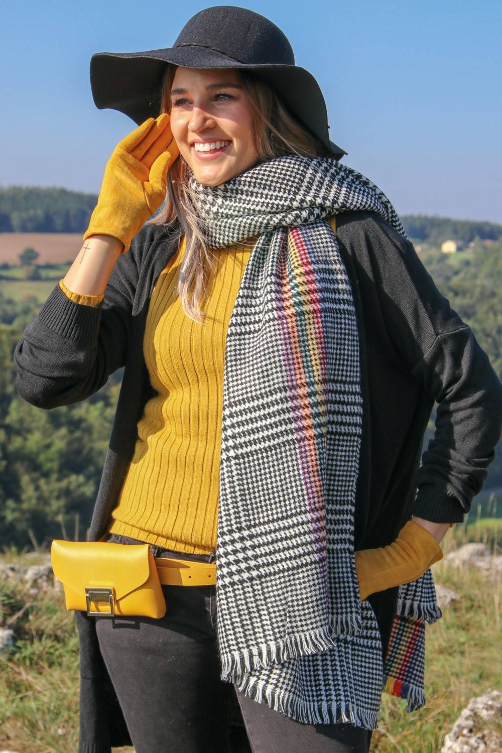Stylebreaker Schal mit Hahnentritt Muster und bunten Streifen Begrenzte Freigabe