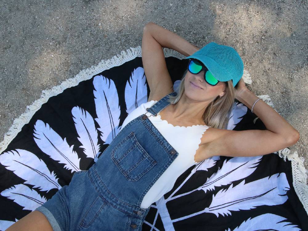 Stylebreaker Rundes Strandtuch mit Traumfänger Feder Print 2025
