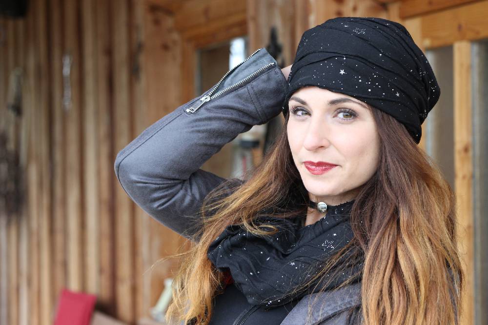 Stylebreaker Loop mit Metall Splashes Pailletten und Sternen Angebote